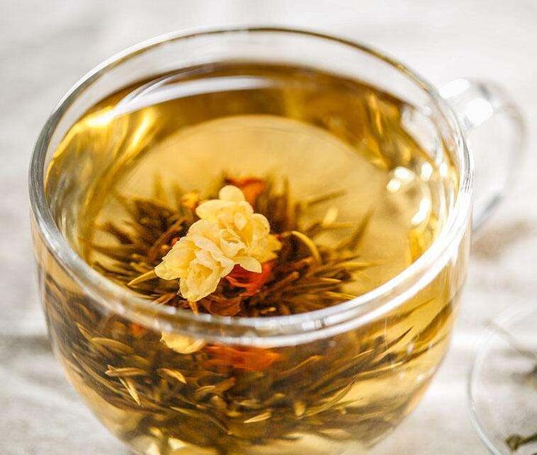 茉莉花茶有什么功效，具有清熱解毒、理氣安神等功效"