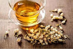 茉莉茶的功效與禁忌，排毒養(yǎng)顏、除口臭去肺熱"